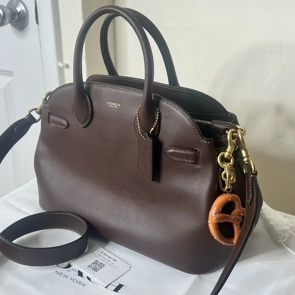 Coach Empire 28 Maple with gold hardware. - Picture 9 of 16